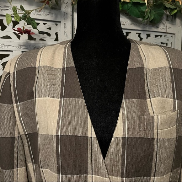 VINTAGE EXECUTIVE COLLECTION PLAID SHADES OF TAN LONG SLEEVE JACKET BLAZER - Picture 4 of 10
